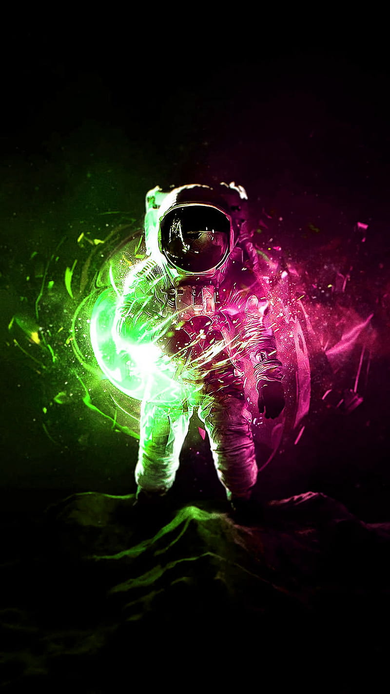 Green Purple Astronaut Space Suit Aesthetic . Duvar kaÄÄ±dÄ±, Arkaplan tasarÄ±mlarÄ±, Suitler, HD phone wallpaper